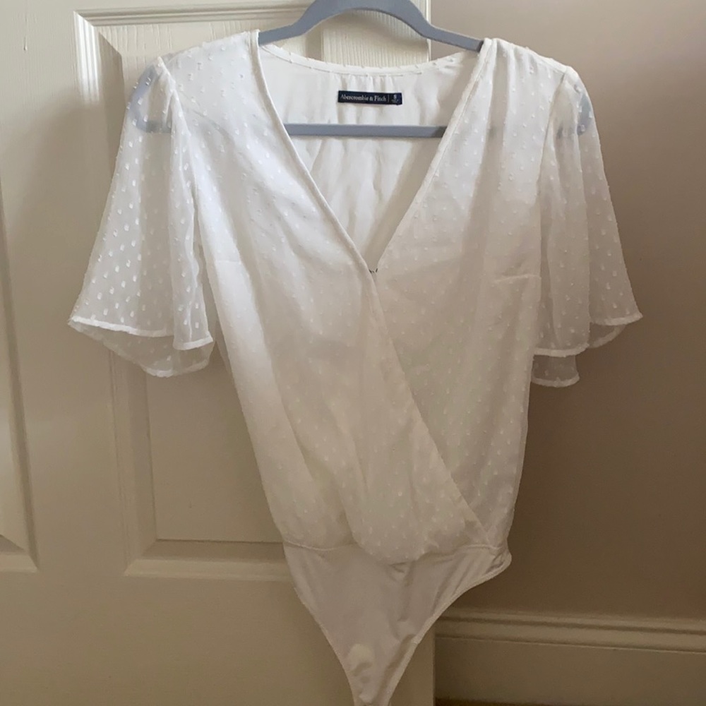 White Abercrombie & Fitch bodysuit.